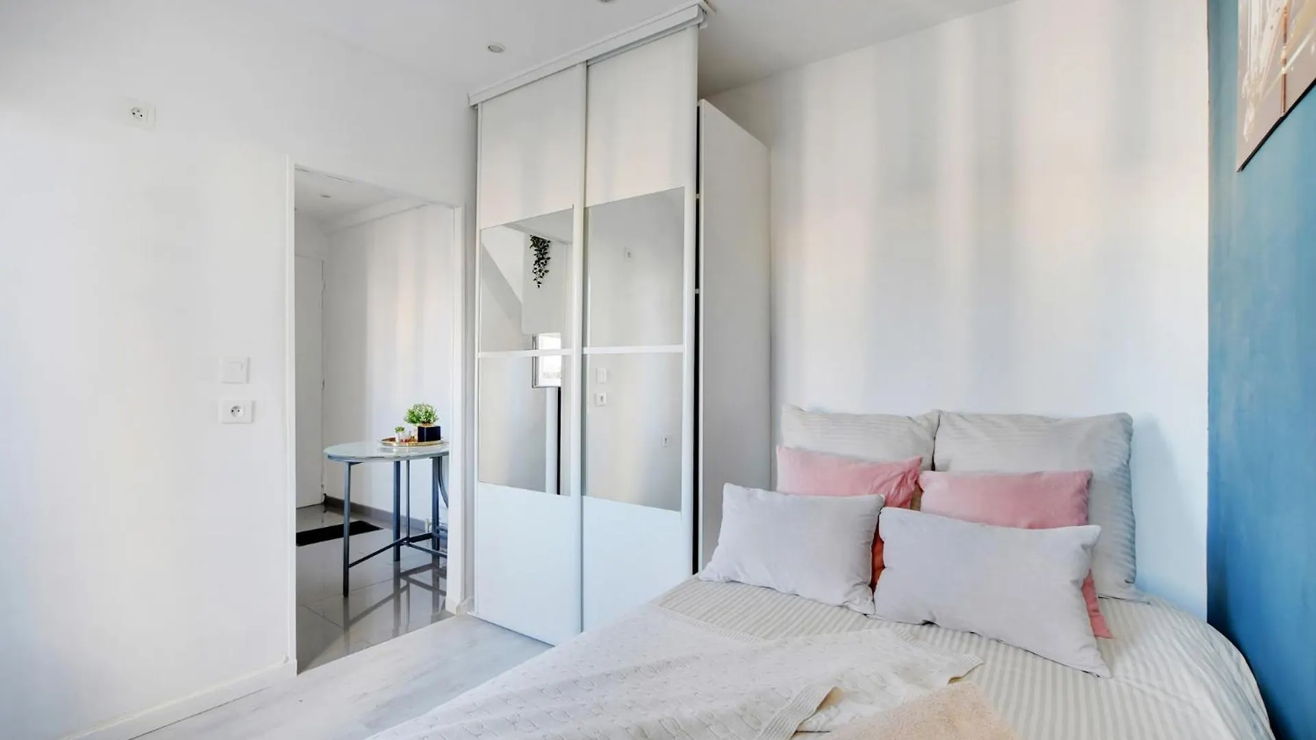 Unesco - Tour Eiffel Apartment Paris 0*,  France